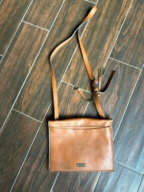 Carlos by Carlos Santana Leather Messenger Style Crossbody Bag in Light Brown